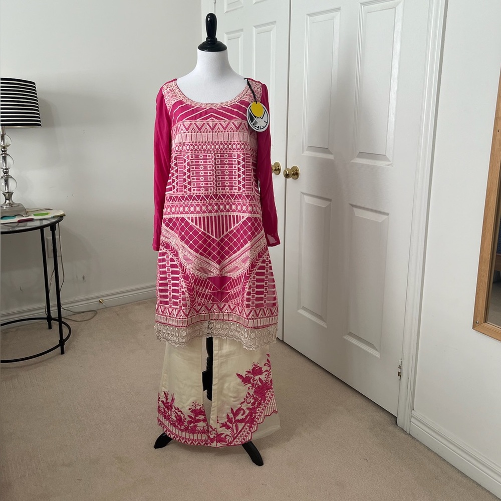*NEW* Pakistani semi formal dress set size small